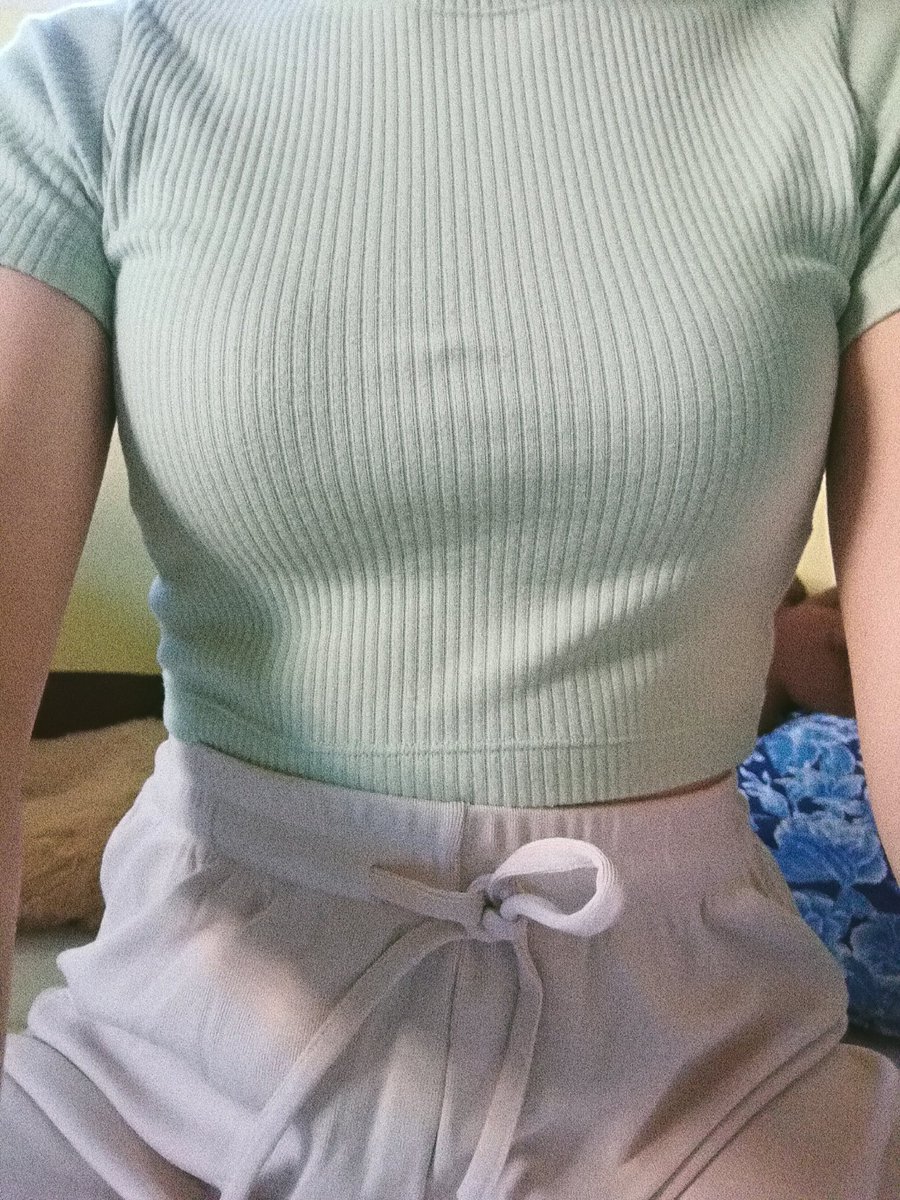 yellowbello™💛 tweet media