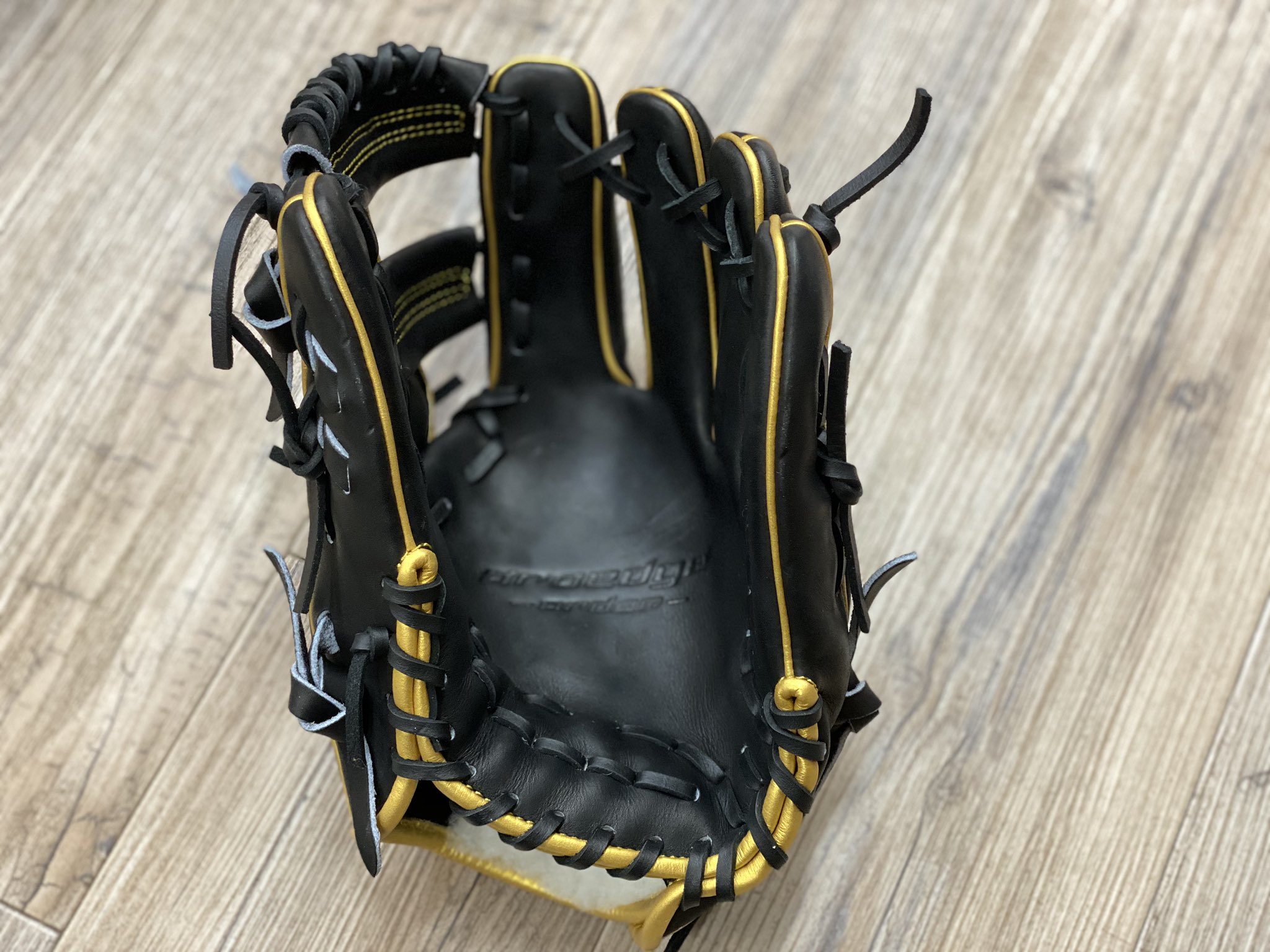 軟式グローブ SSKプロエッジ限定品【西岡剛モデル】 楽天市場