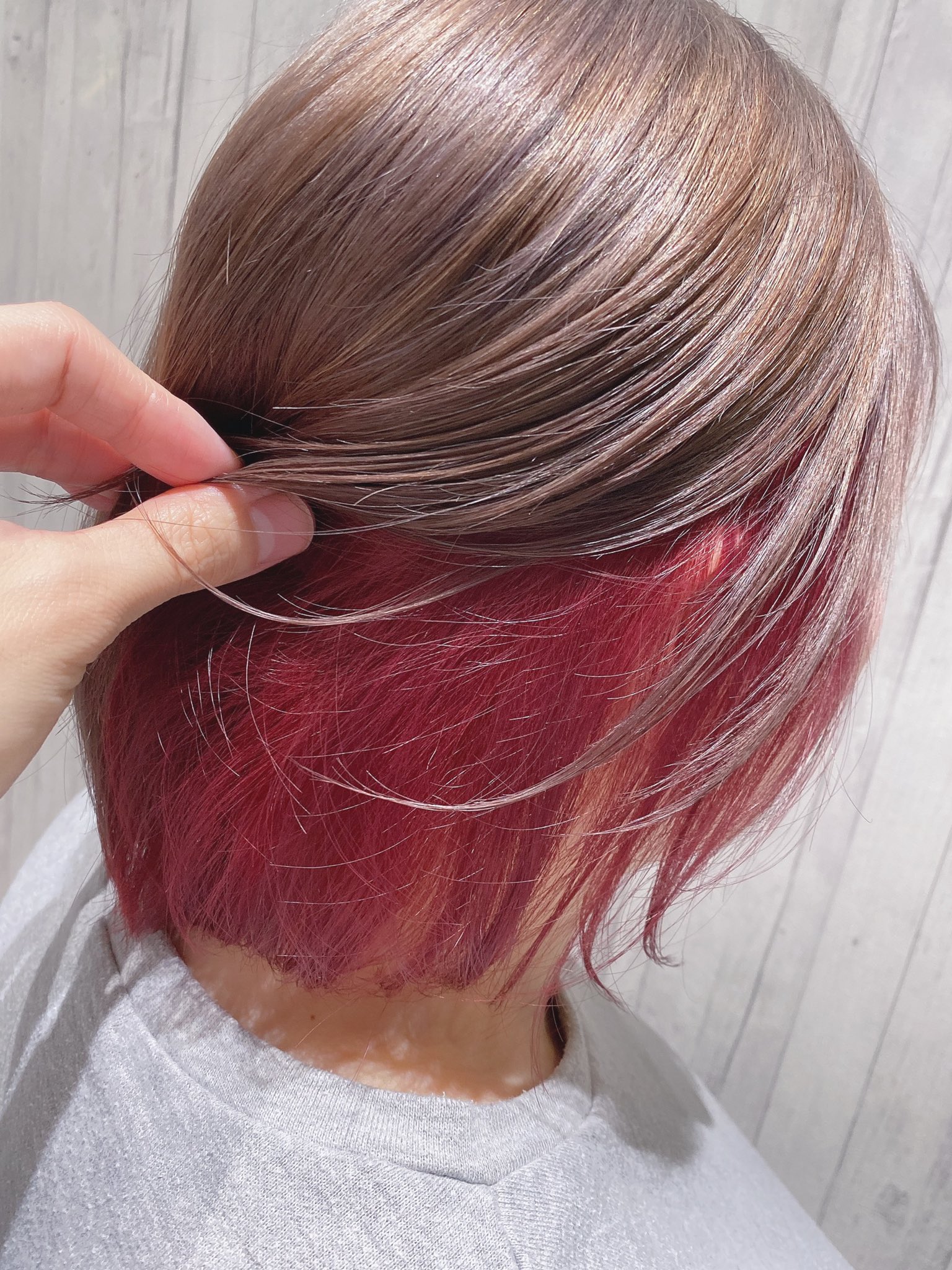 Twitter 上的 長沼彰憲 ウルフ美容師 ショート ボブ ハイトーンカラー カットのスタイル 段の入り具合 に合わせてインナーをどのくらい入れるかが大切 ウルフレイヤー ウルフヘア ウルフ ウルフショート ケアブリーチ Uverworld Bish アイナ