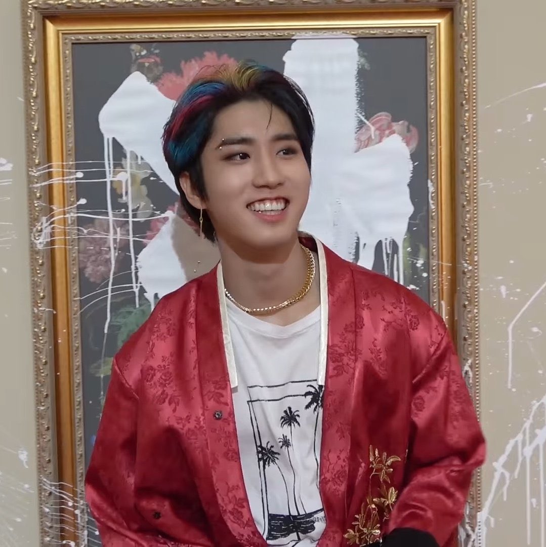 doperacha's tweet photo. han jisung's eyebrow piercing

- a very long and necessary thread (BISH finish it until the end or 🔪🔪 🔪 )  #한지성 https://t.co/uALcHmbaZS