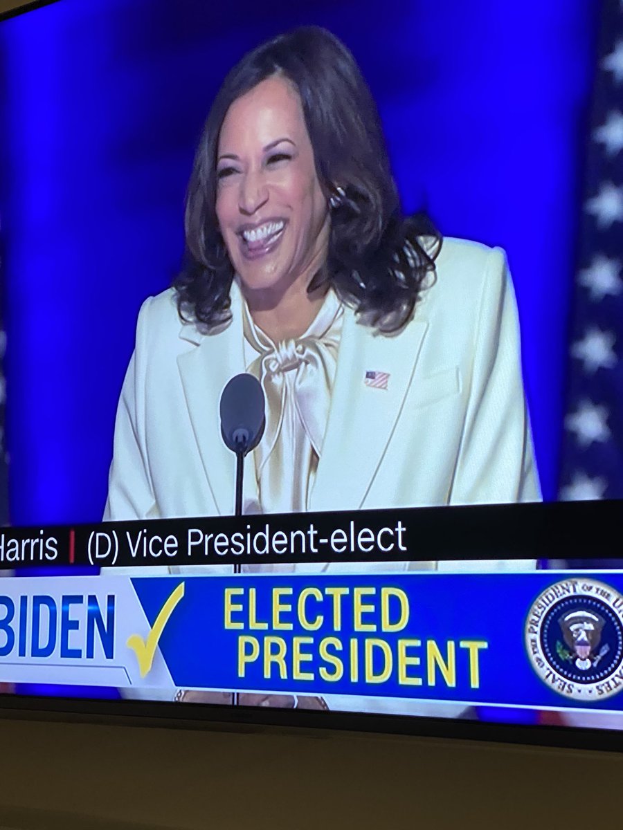 sarah mceneaney tweet media