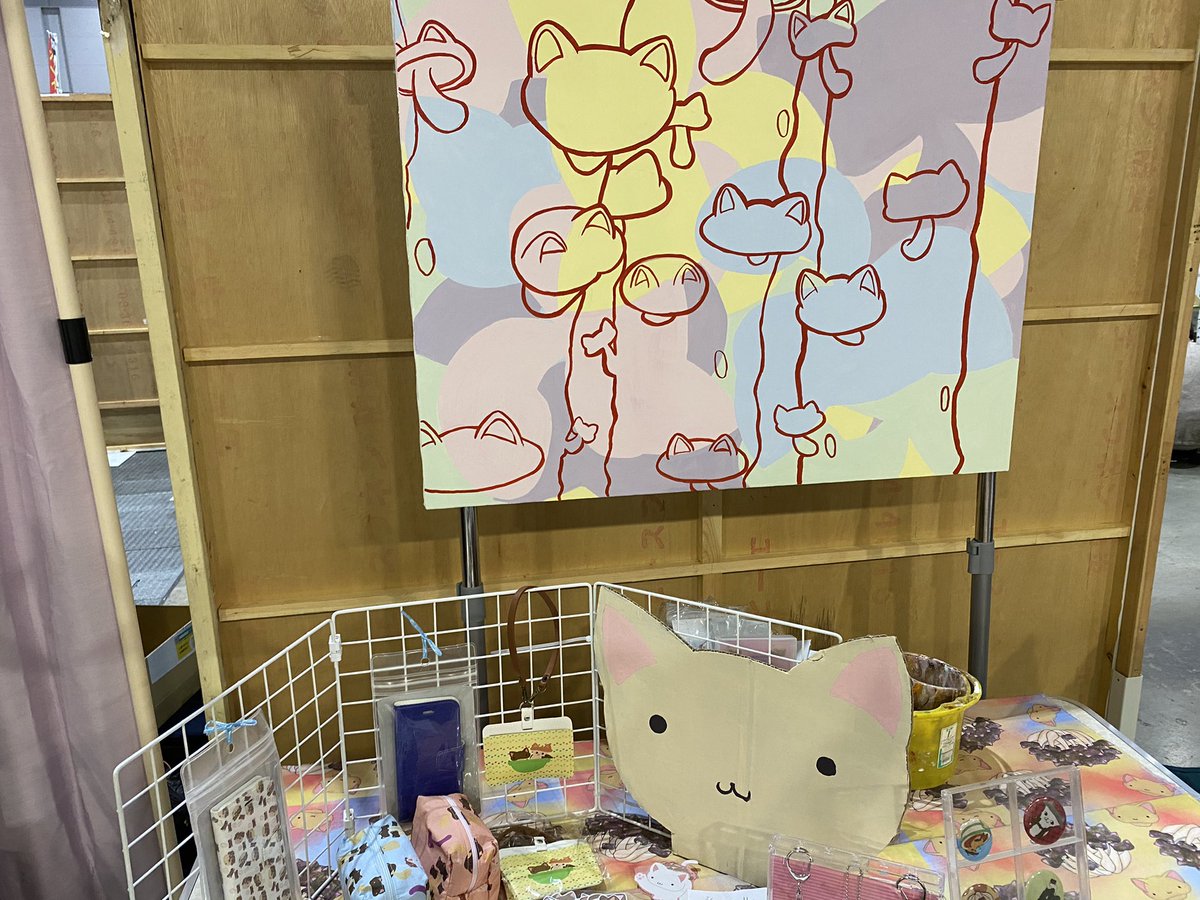 sigeko4's tweet image. なんとか準備終わりました。
後ろの絵を描きつつのんびりいます。
#デザフェス52