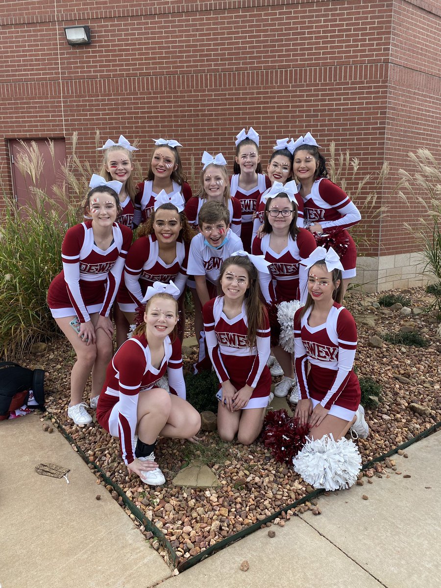 dewey_cheer's tweet photo. So proud of the heart this squad has shown over the past couple weeks. They overcame more than we could have foreseen to put a great routine on the mats today!! https://t.co/fYIkegFYb6