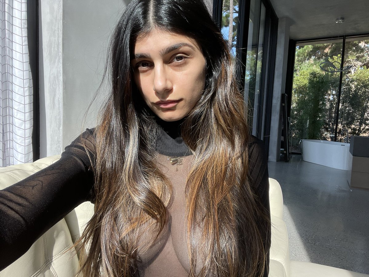 Mia khalifa onlyfans pictures