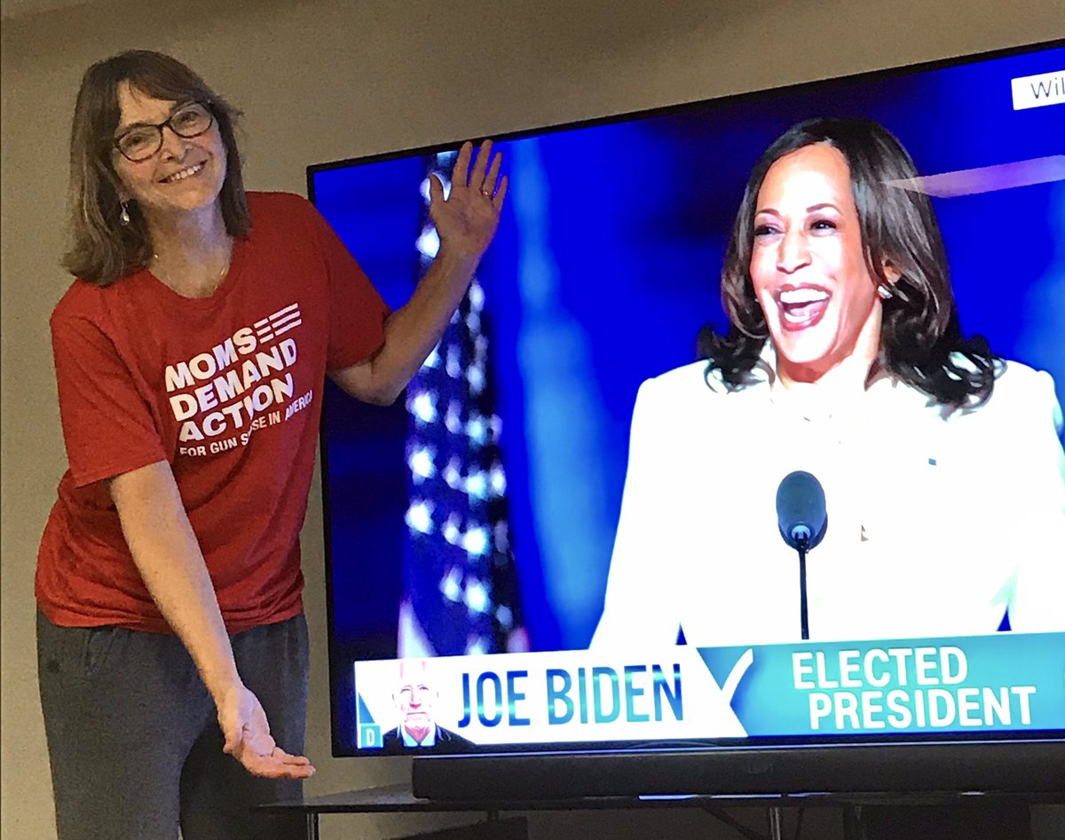 csstwt's tweet photo. I am so excited for this amazing Vice President @KamalaHarris 
You both represent the #BestInUS
So proud of these #GunSenseCandidates
#MomsAreEverywhere and we volunteers of @MomsDemand are celebrating!! https://t.co/XBFtQlH63k