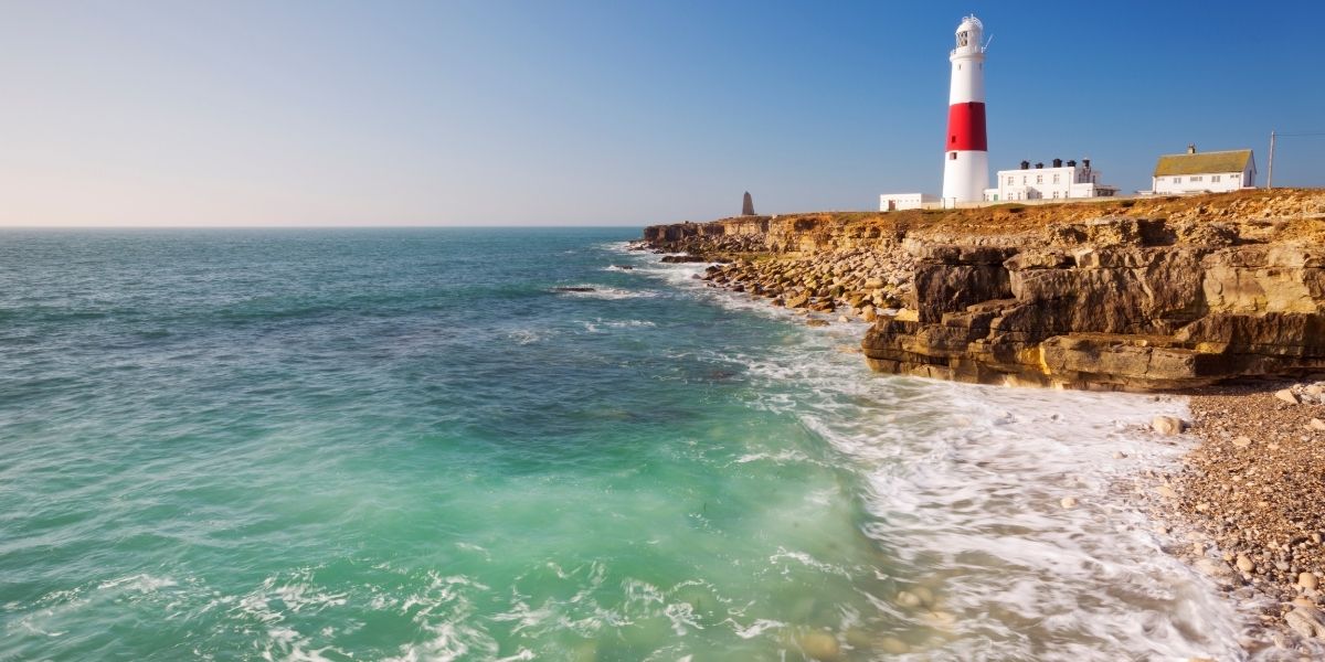 CanaryCruiser's tweet photo. #Dorset - enjoy breathtaking views during a 2, 4, or 6 night break on the #IsleOfPortland including Dinner on your 1st (3rd &amp; 5th) nights - from £114.50pp.
#Couples #Friends #Explore #Relax #PortlandLighthouse 
To book/enquire please contact us at ☎️ 01603 891879.
ABTA: K4439 https://t.co/bQ90dsb4wc