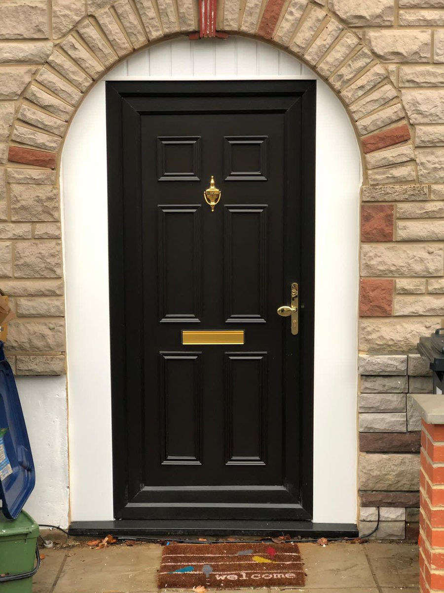 supplyandfitwi1's tweet photo. Customer wanted it black with gold furniture. We made them happy . #blackdoor #fitbest #upvc #doors https://t.co/SAsY91yx7D