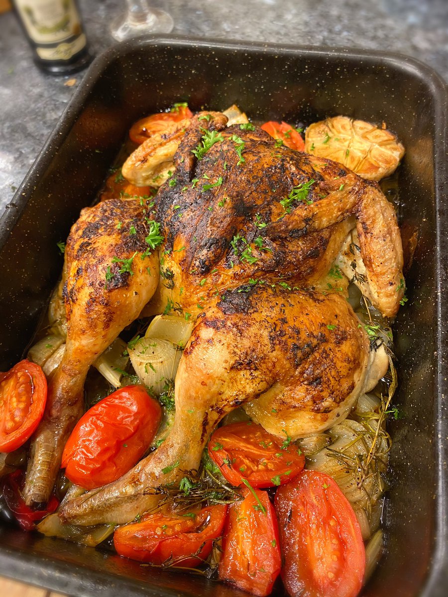 Alex_Hollywood1's tweet photo. Just delicious! - Balsamic Spatchcock Chicken from my book #cookingtonight recipe on my #instagram #WinnerWinnerChickenDinner https://t.co/J1VxrY1sIk