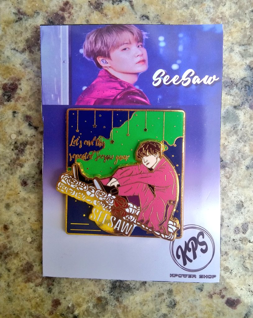 kpowershop's tweet photo. Pin Seesaw (SUGA SOLO)
✴ R$35
Link Shopee: https://t.co/cySBxCjo13
Envio para todo o Brasil ✈
#KPowerShop #ARMY #BTS https://t.co/2e70TYaNLN