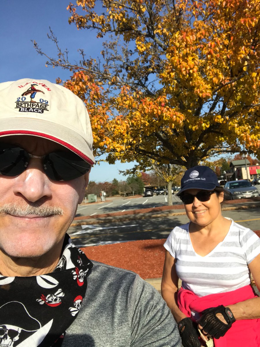 TMAN1108pm's tweet photo. Great #IndianSummer2020 day.. 72 degrees in eastern #Massachusetts. 90 minute bike ride on #BruceFreemanTrail in #LowellMa #ChelmsfordMa and dinner from @Chilis behind us. https://t.co/o6cUqRCnaa