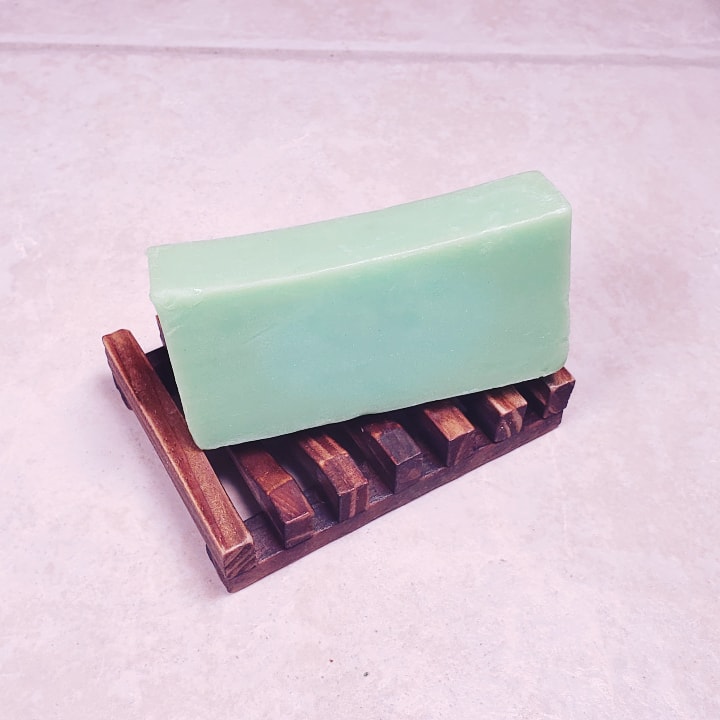 GreenValSoaps's tweet image. Fresh Cut Grass smells like a freshly mowed lawn. So you can say you mowed the lawn even if you didn't. Also you can give Fresh Cut grass as the perfect gag gift. #SmallBiz #soap #giftideas