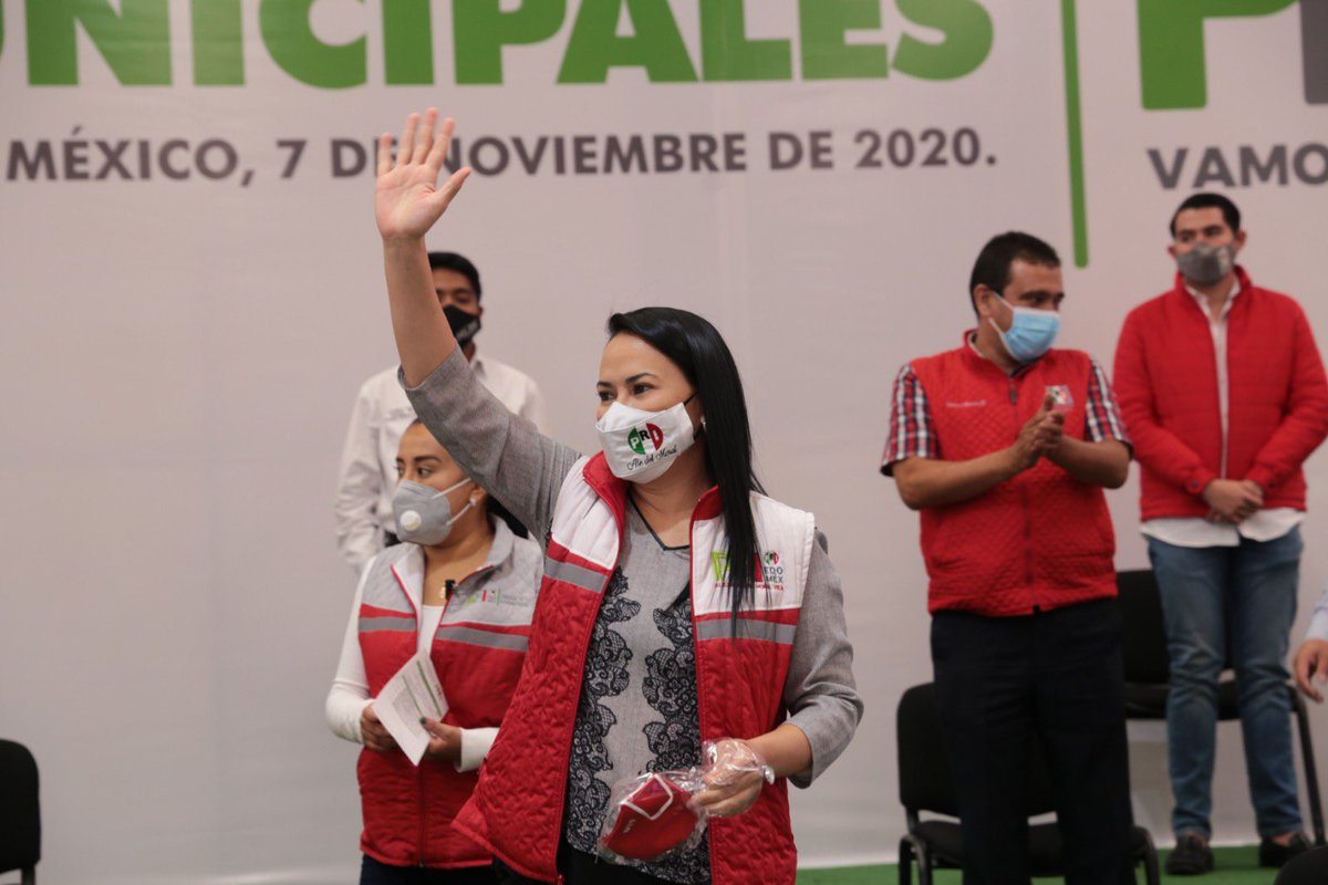 AlejandraDMV's tweet photo. Con los jóvenes comprometidos, el @PRI_EDOMEX tiene presente y un mejor futuro. Hoy es el tiempo de los jóvenes y de las mujeres, en sus manos y en las del @Mov_PRImxEdomex está el dejar huella. El empujar fuerte al partido. #ElFuturoComienzaAquí. https://t.co/UJ6yWOnBTx