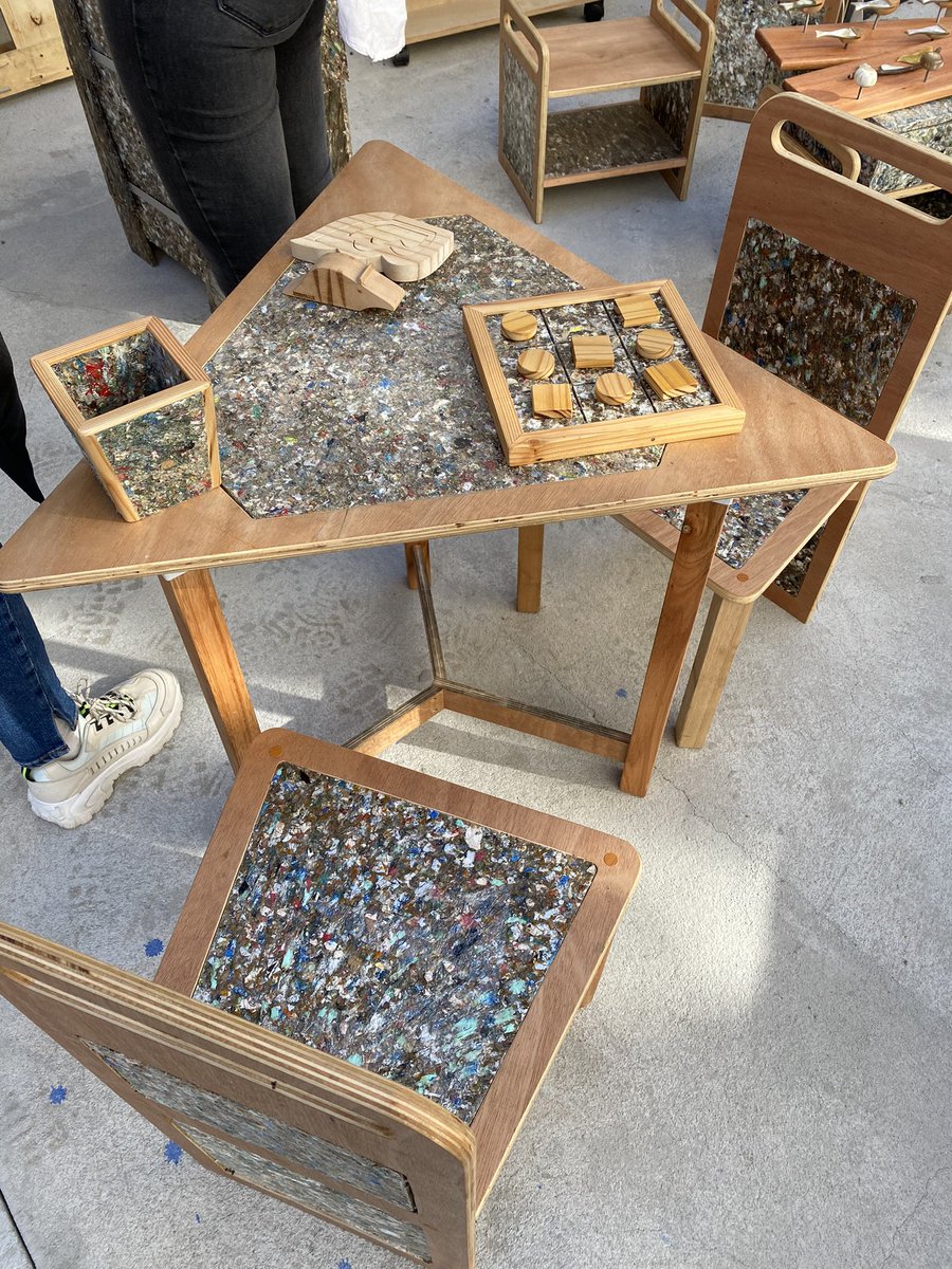 manurivoir's tweet photo. Anduve por el @eac_uruguay porque está #PensarCircular un espacio para revalorizar los residuos con foco en la arquitectura y construcción, y conocer de primera mano varios emprendimientos circulares en Uruguay ♻️
➡️ Hoy y mañana https://t.co/N525DAGQOl