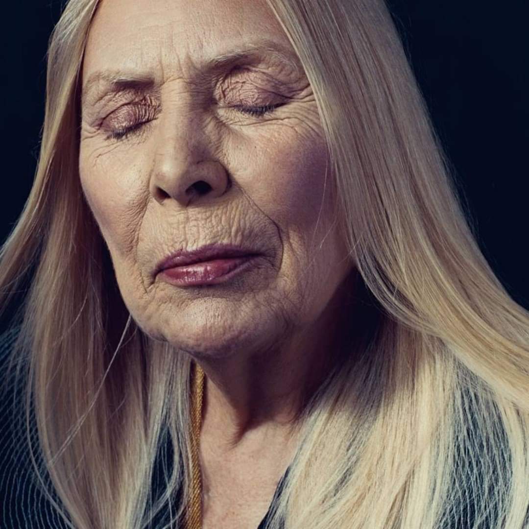 YurukZekeriya's tweet photo. "Bir önder ya da öğretmen size yaşamın yorumunu yapabilir ama yaşamı anlaması gereken sizsiniz, ıstırap çeken,mutsuzluktan yakınan sizsiniz."
Krişnamurti

Hiç kimse senin yaşama baktığın yerden bakamaz, başkasının baktığı da senin gördüğün değildir. Sadece gözünü aç ve önüne bak. https://t.co/IqMrtZPPco