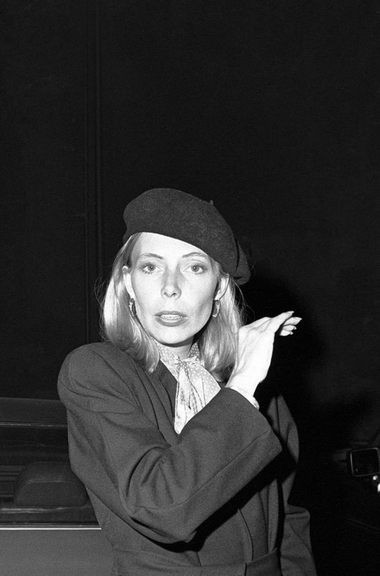 OMG HAPPY BIRTHDAY JONI MITCHELL 