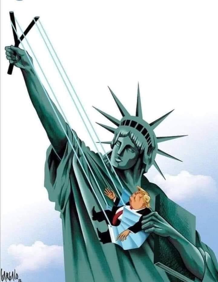 SenoraCatolica's tweet photo. Bye bye Donald Trump. https://t.co/qGY0hrLOdy