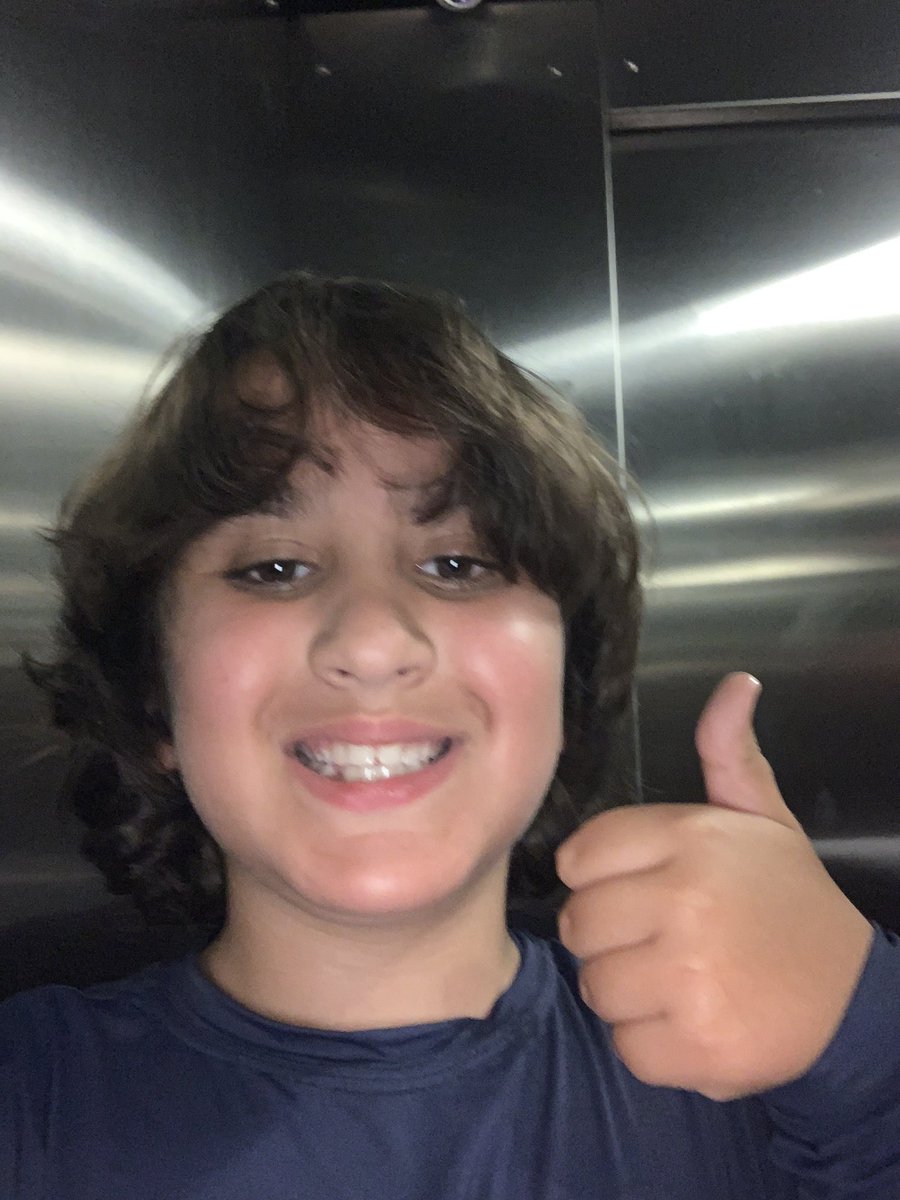 _jacksonlagoofc's tweet photo. Oiii gente https://t.co/6COnbmtIPR