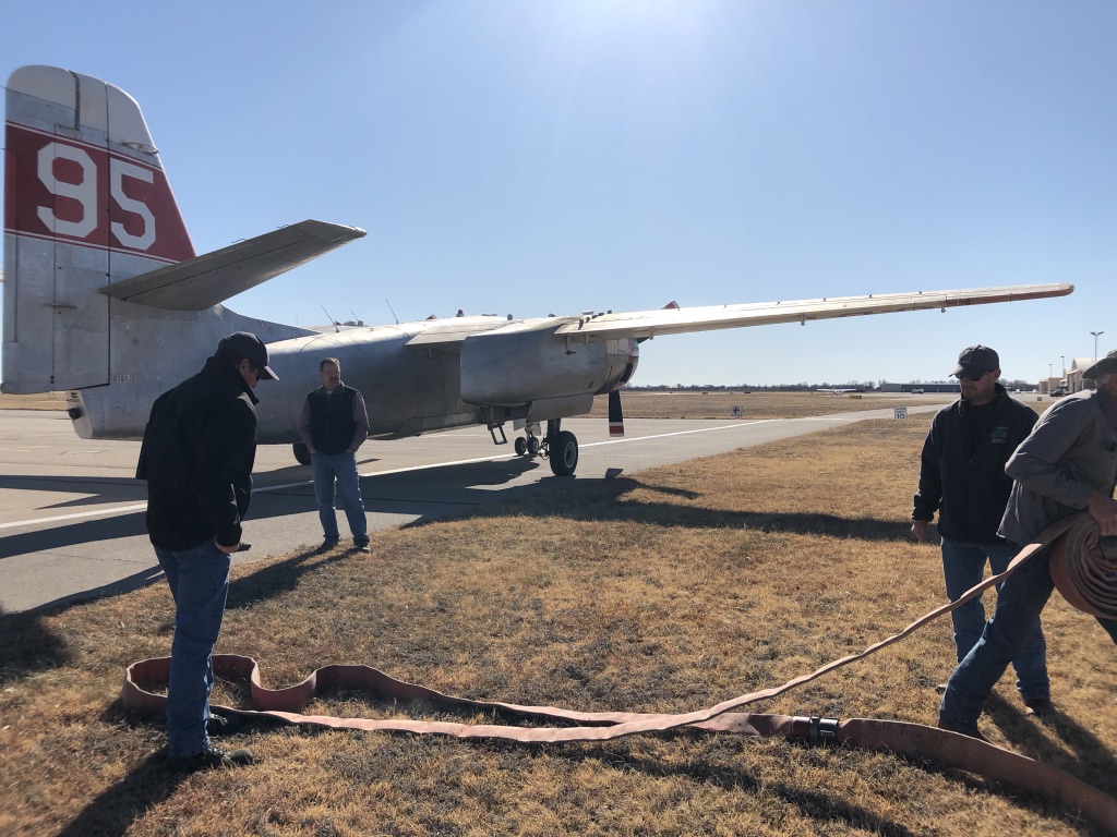 KSForestService's tweet photo. Tanker 95, under #KSForestService, was requested to assist on a #wildfire near Norton. DFMO Haverkamp is en route to assist with air operations. @GovLauraKelly has issued a state of disaster emergency declaration due to the wildfire. 

@KansasEmergency 
@ksfiremarshal
#ksfire https://t.co/sWKORlNHcu