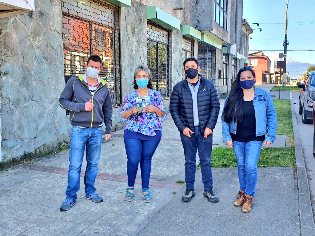 MiguelCalisto's tweet photo. En puerto Aysén con marisol Pinilla Presidenta JJVV villa Chiloe y vicepresidenta @Ciudadanos__ conversando sobre la urgencia de la Mediana complejidad para hospital de pto.Aysén que vamos a pelear en discusión presupuesto con @Felipekleingob y #MonicaNavarrete https://t.co/vomd3Eppc1