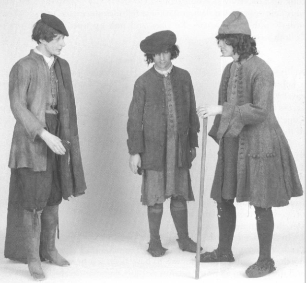 Here is preserved 17th and 18th century Highland clothing from bog bodies. L-R is Caithness, Lewis and Shetland. The Shetlander wears a knitted hat instead of the bonnet. The Caithness man wears breeches, the Lewis man his leine and the Shetlander has trews.