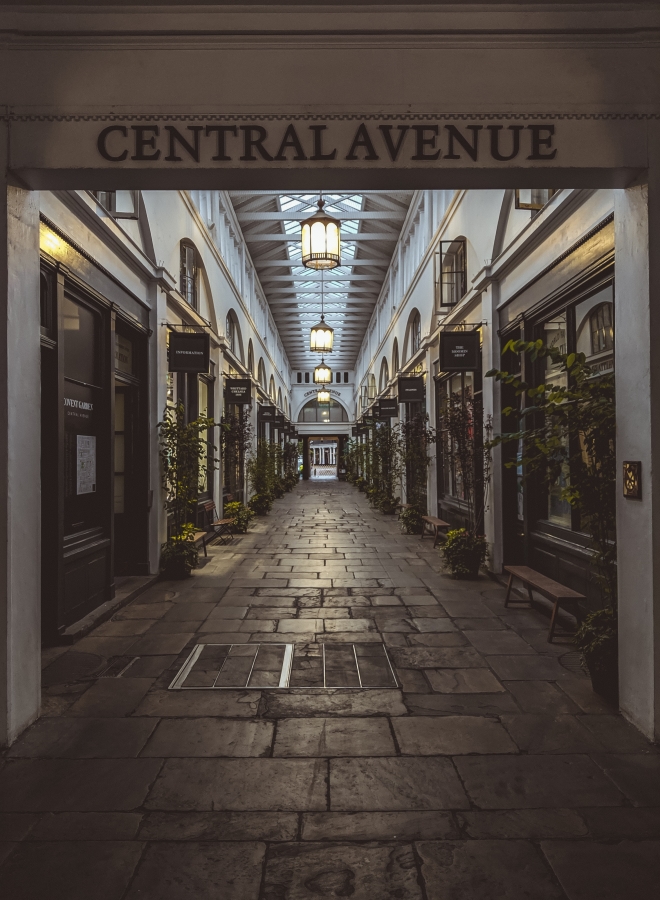 LockdownTours's tweet photo. Located in the West End of London, Covent Garden is renowned for its fashion and beauty stores as well as award-winning restaurants and theatres. Home to the most beauty stores in London, world class brands within a beautiful open air Piazza https://t.co/j0tUEAqUhO #Travel https://t.co/52E78xEYVA