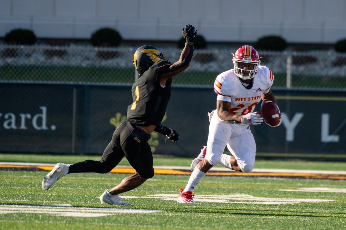 GorillasFB's tweet photo. 🚨 Halftime 🚨

#RYFP I #Strive4Five I #OAGAAG https://t.co/Hyhhfa6xr8