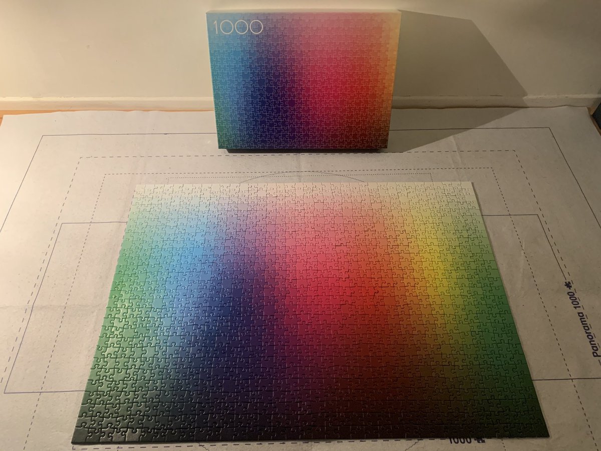 simsonliu's tweet photo. Puzzle 🧩 finished #satudray #weekend #goodnight 😴 https://t.co/2dulcKLvrN