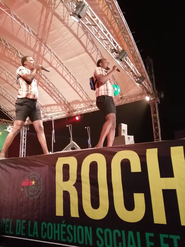 RochLabel's tweet photo. Le Concert bat son plein sur le terrain King de Karpala. 
#Therochlabel
 Vous pouvez nous suivre en direct : https://t.co/20VwisAZ9d
@hkab24 
@rochkaborepf 
@moussaedouard 
@NinaFatym 
@sawadogoFidele6 https://t.co/1M33zkgWtk