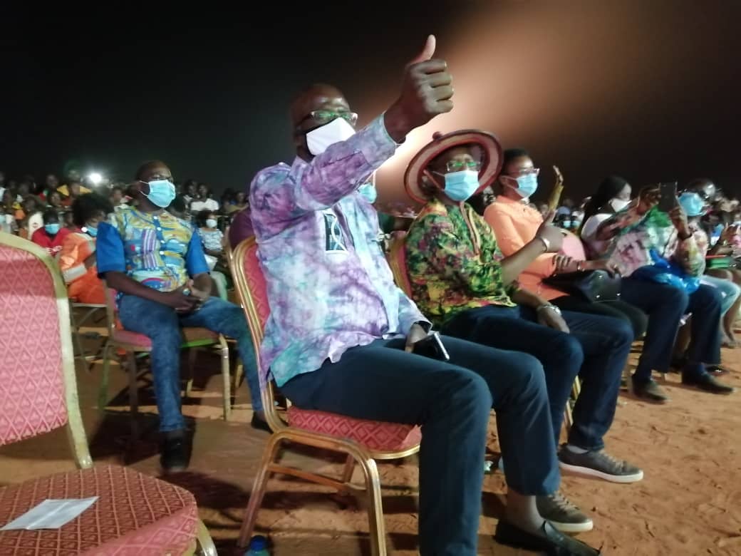 RochLabel's tweet photo. Le Concert bat son plein sur le terrain King de Karpala. 
#Therochlabel
 Vous pouvez nous suivre en direct : https://t.co/20VwisAZ9d
@hkab24 
@rochkaborepf 
@moussaedouard 
@NinaFatym 
@sawadogoFidele6 https://t.co/1M33zkgWtk