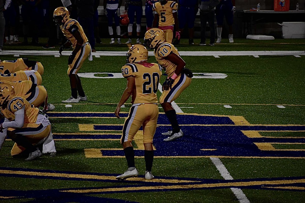 jdelliott_'s tweet photo. Thankful for Olive Branch High and the opportunity to represent on the field for four years. Love these group of seniors with everything in me. #20out #LLQ #LL47 https://t.co/uKXyD6vsso