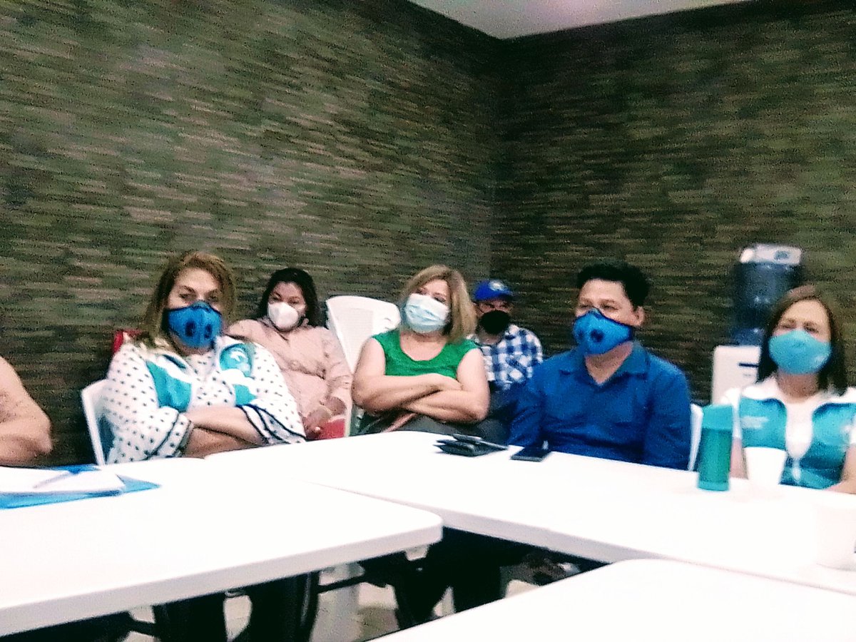 AnaDaysideLara1's tweet photo. En reunión de trabajo en Santa Ana en el partido de la Golondrina. https://t.co/28CWERxUoQ