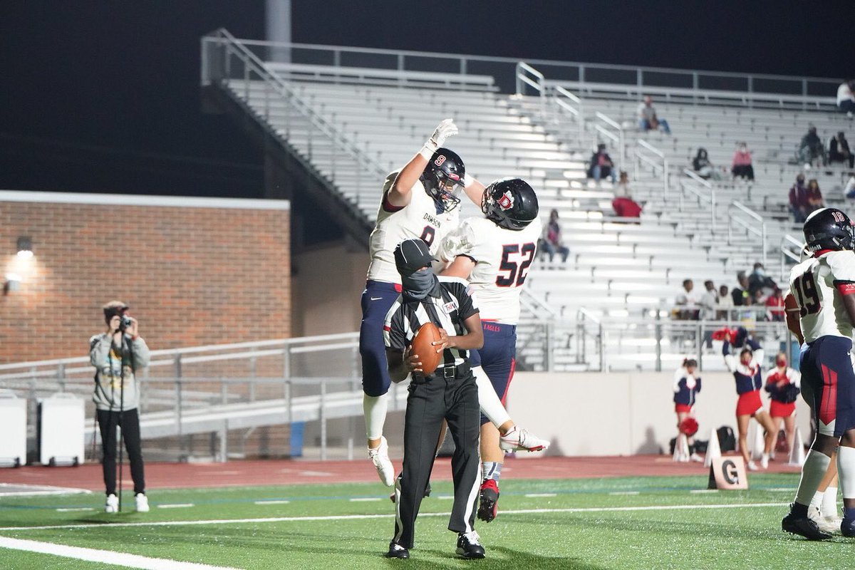 MarkFromTheBlo1's tweet photo. @DawsonDiamonds could you please help @h_man_09 and @JonathanPruyn on their celebrations?  Someone might get hurt 🤣including the ref in this case #KARATEKIDPART2 #OLINELIFE #FAMILY https://t.co/9zSAuHrjjP
