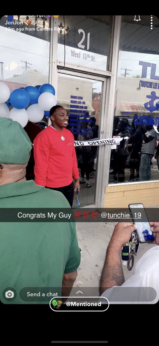 Tootchie_'s tweet photo. Blessed That’s all I can say ....🏅😭🙏🏾!
Thank you Everybody that came out and supported me and Thank you to my Family for Helping out and Pushing me to me Great in Life !! 
 
Before I got the Building 🤮 and After 🍾🔥 https://t.co/9xPMBExm3Y