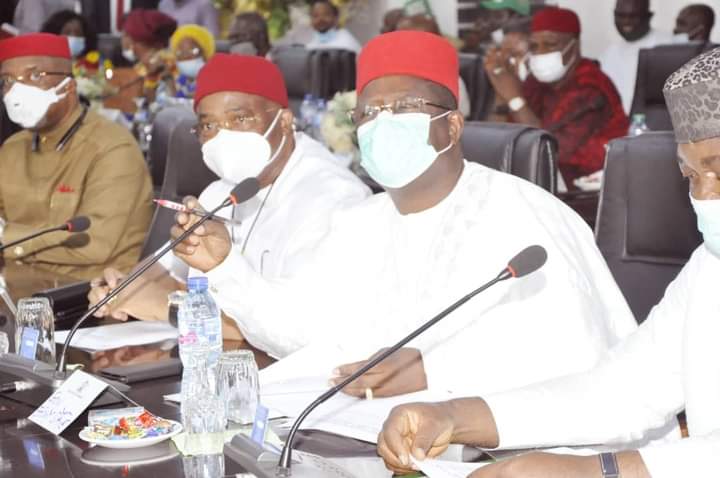 SegfSecretariat's tweet photo. COMMUNIQUE ISSUED AT THE END OF A MEETING OF SOUTH EAST LEADERS WITH PRESIDENTIAL DELEGATION TO SOUTH EAST ON SATURDAY, 7" NOVEMBER, 2020, AT THE EXECUTIVE COUNCIL
CHAMBERS, LION BUILDING, GOVERNMENT HOUSE, ENUGU

After an intensive deliberation and dialogue in a meeting with the https://t.co/W0dWaBuhiO