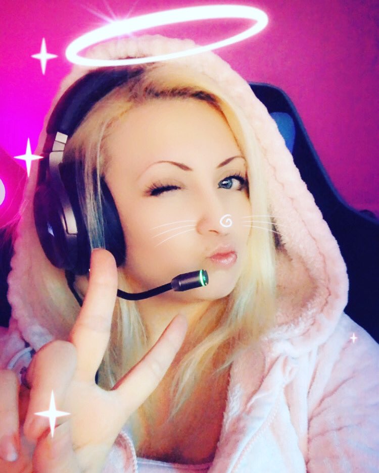 MissLaKitti's tweet photo. 24h stream marathon! Todayyyyy
Thanks for over 500 twitch followers.
#stream #misslakitti #streaming #live #500followers #followers #over500 #500 #twitch #livestream #24hours #thecycle #dontstarvetogether #vrchat #raft #witchit #deadbydaylight #amongus https://t.co/T89hVSztkA