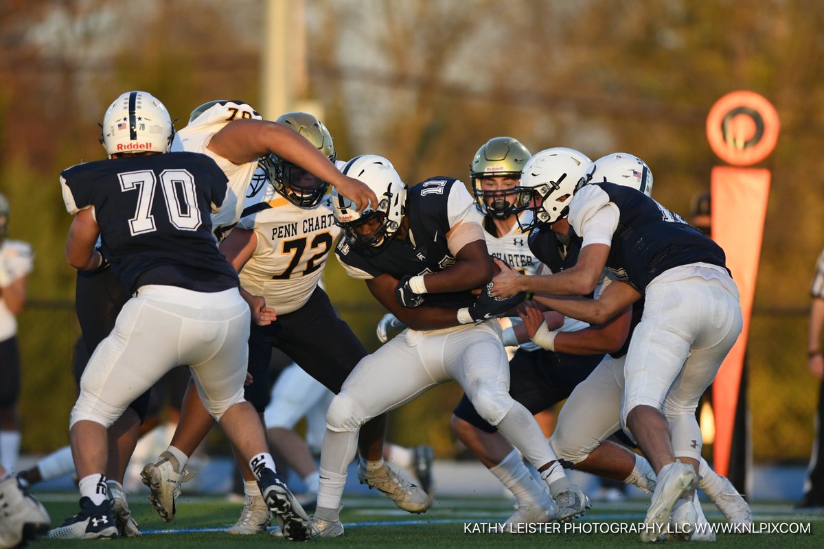 PhSportsDigest's tweet photo. Football Final: @EA_Athletics defeats @wpcsports 38-9 🏈📷:@knlpix https://t.co/BQEo9XVE2K
