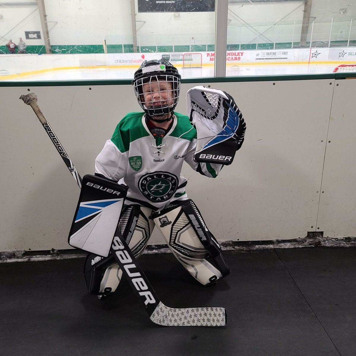 Cooper4sumDB's tweet photo. First time playing goalie. Little man crushed it.@usahockey https://t.co/27nhDNMcGW