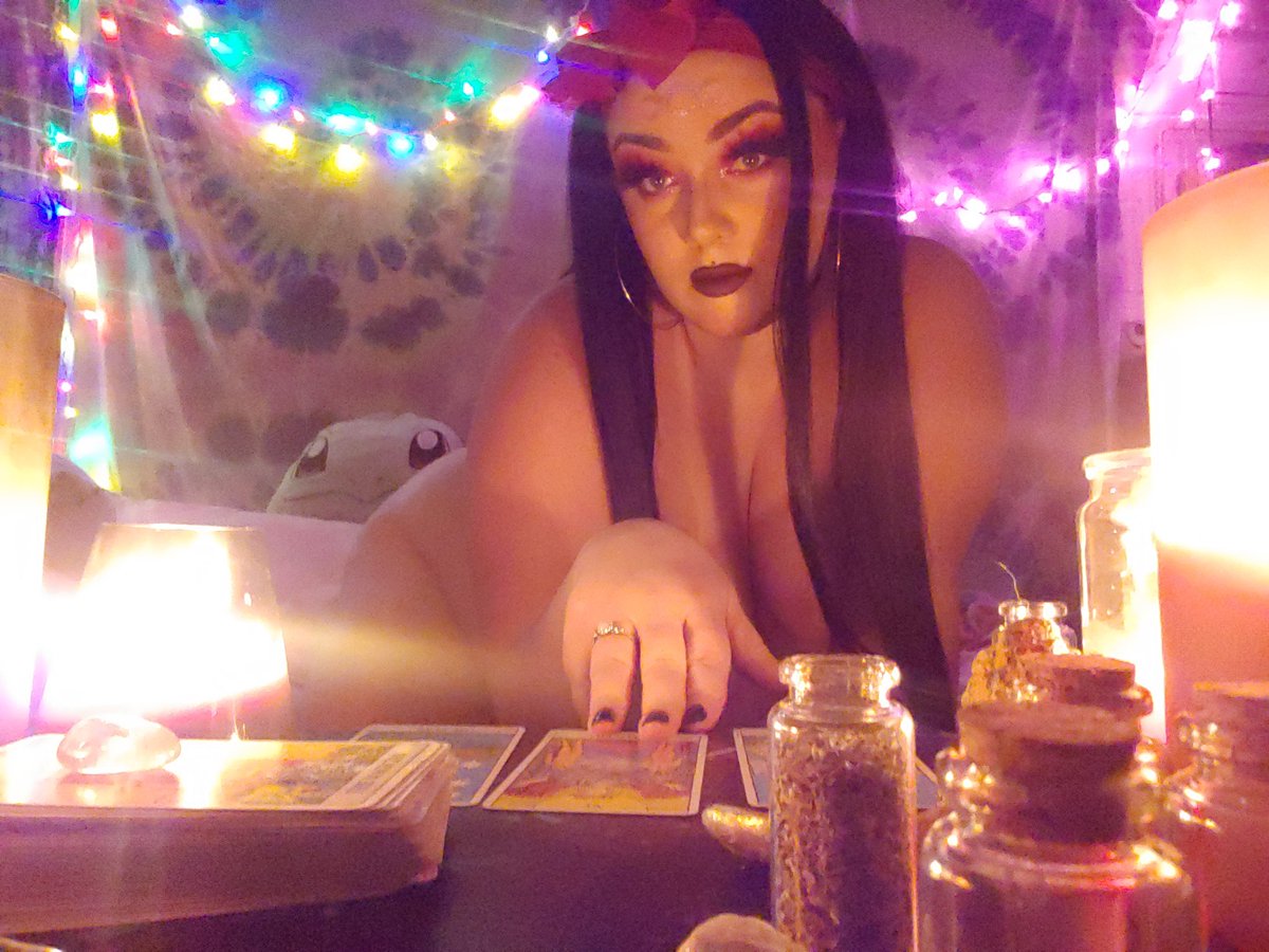 Lavenderrbaee's tweet photo. In celebration of @realDonaldTrump getting FIRED today, I'm giving out 100 free 4 day subs on Onlyfans!!
Plz tip if you get the free sub even if it's just 2$ 💖 
https://t.co/xRIXxjI3fi https://t.co/xzNTVEYKnG