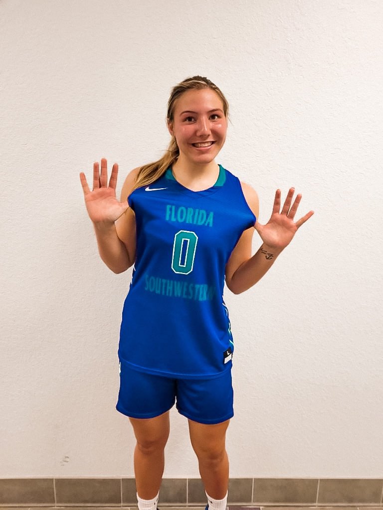 viskippy's tweet photo. It’s Official 💜💙! #committed #signed #gobucsgo
 @TimMtoolman @coachpeggyls @dowling_roscoe @SREliteBball @CoachRabun @CoachJKEllis @blk_birdie @TailerPreston https://t.co/LP6vENxccd