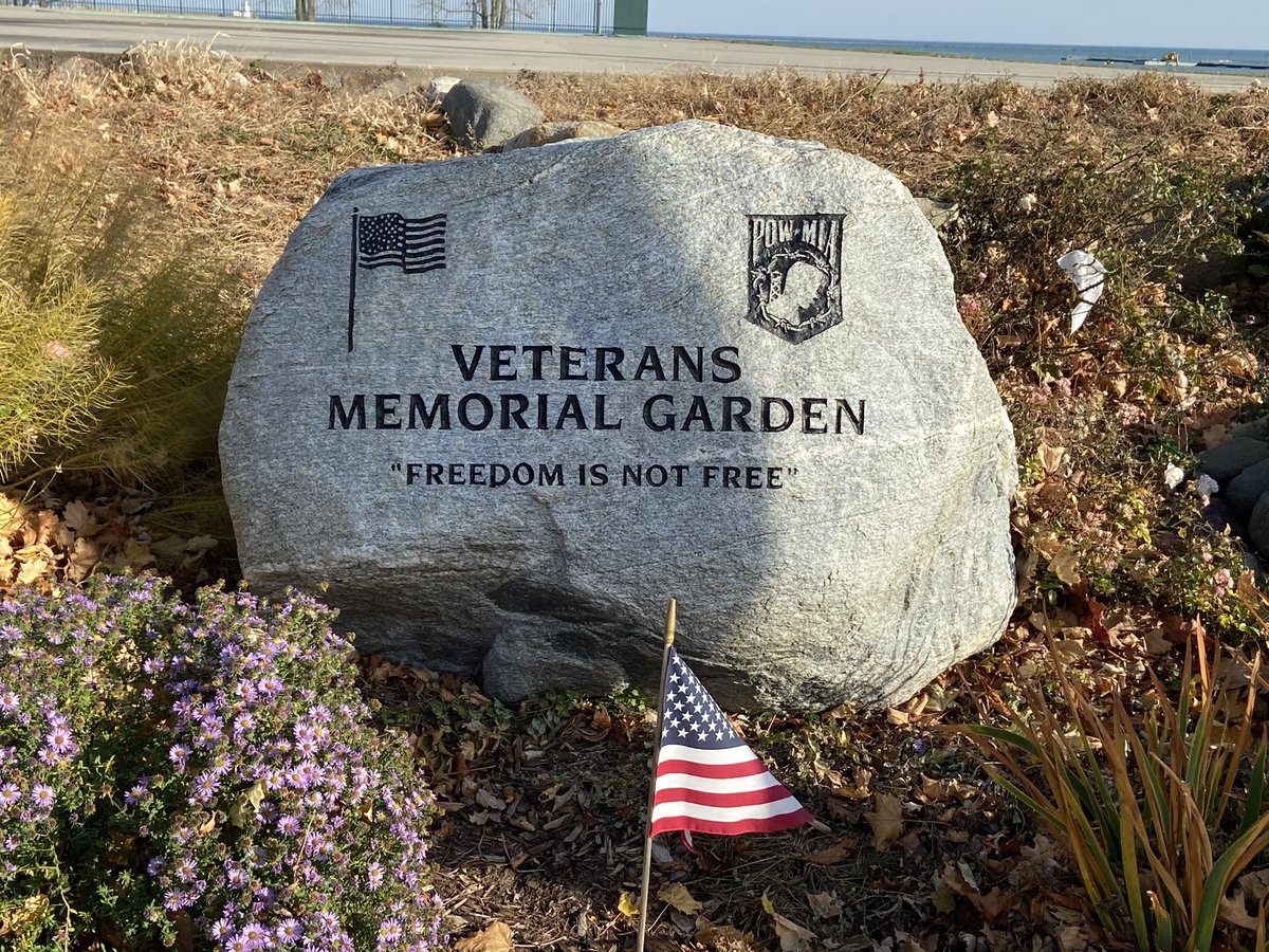 LisaCallender's tweet image. It was a beautiful day in @HarborBeachCity for the Flag dedication ceremony at Veterans Memorial Garden by HB American Legion, honoring those who have served in the US armed forces. Thank you Mike Mermuys for your service and for representing @corteva ! 🇺🇸