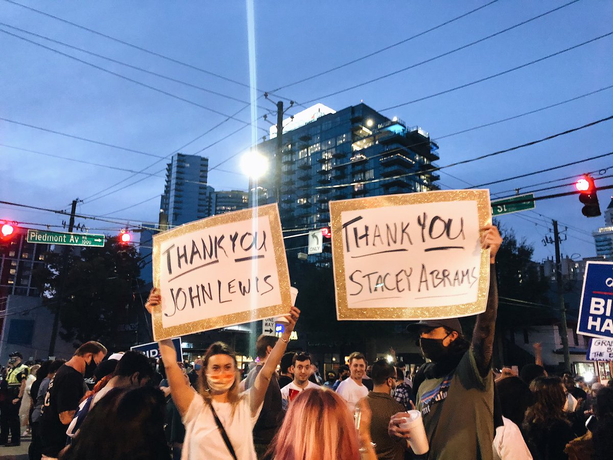 natasharoyy's tweet photo. Atlanta tonight https://t.co/wXosASkYts