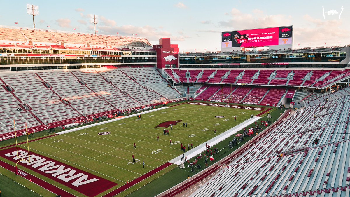 ArkRazorbacks's tweet photo. These @RazorbackFB gameday views tho 😍 https://t.co/6ogH6K1umu