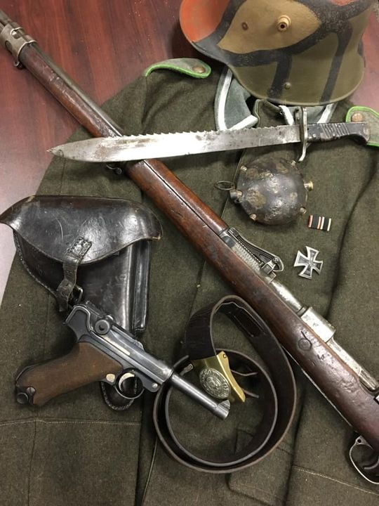 FirearmsNewsMag's tweet photo. That bayonet.......like classic military weapons?
#gunsdaily #guns #2a #gunsofinstagram #tactical #pewpew #weaponsdaily #firearmsnews #rifle #ar15 #firearms #weapons #bayonet #germanweapons #worldwar1 #militaryhistory #mauser https://t.co/LVjETrqxrk
