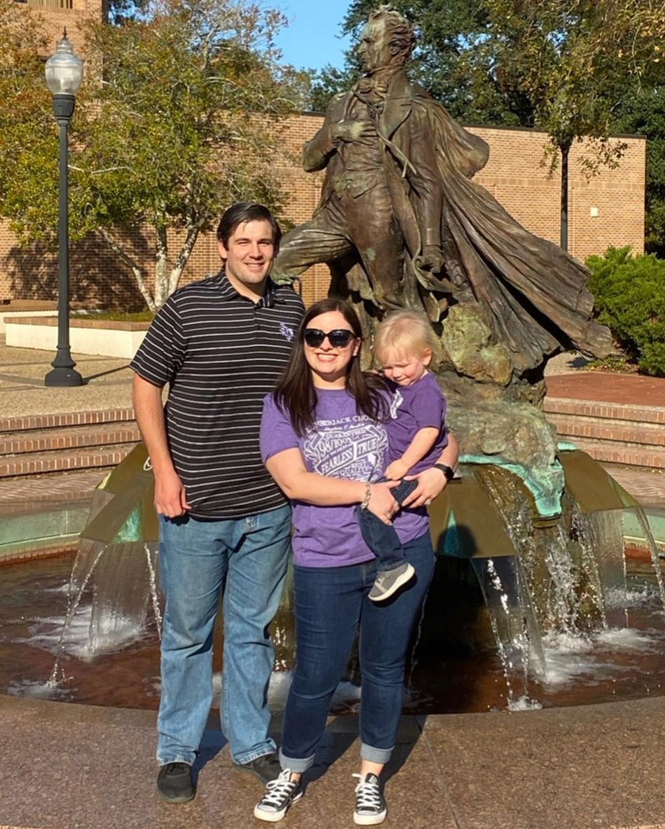 sfa_alumni's tweet photo. Repost @haleigh__mason
How it started โญ how itโs going
Class of โ85, Class of โ15 and Class of โ41 ๐๐ค๐ผ๐
#axeemjacks #sfasu #sfasualumni https://t.co/3WnF9k42n8
