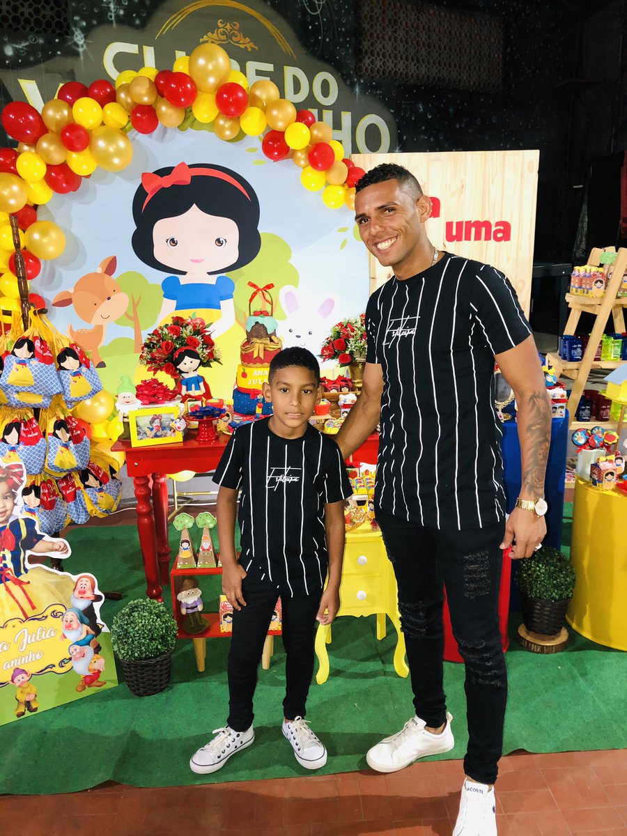 Paulinho__Play's tweet photo. Eu não preciso do muito pra fazer o pouco, e sim do pouco pra fazer o muito na sua vida❤️❤️❤️ https://t.co/iFSdiu4FZ4