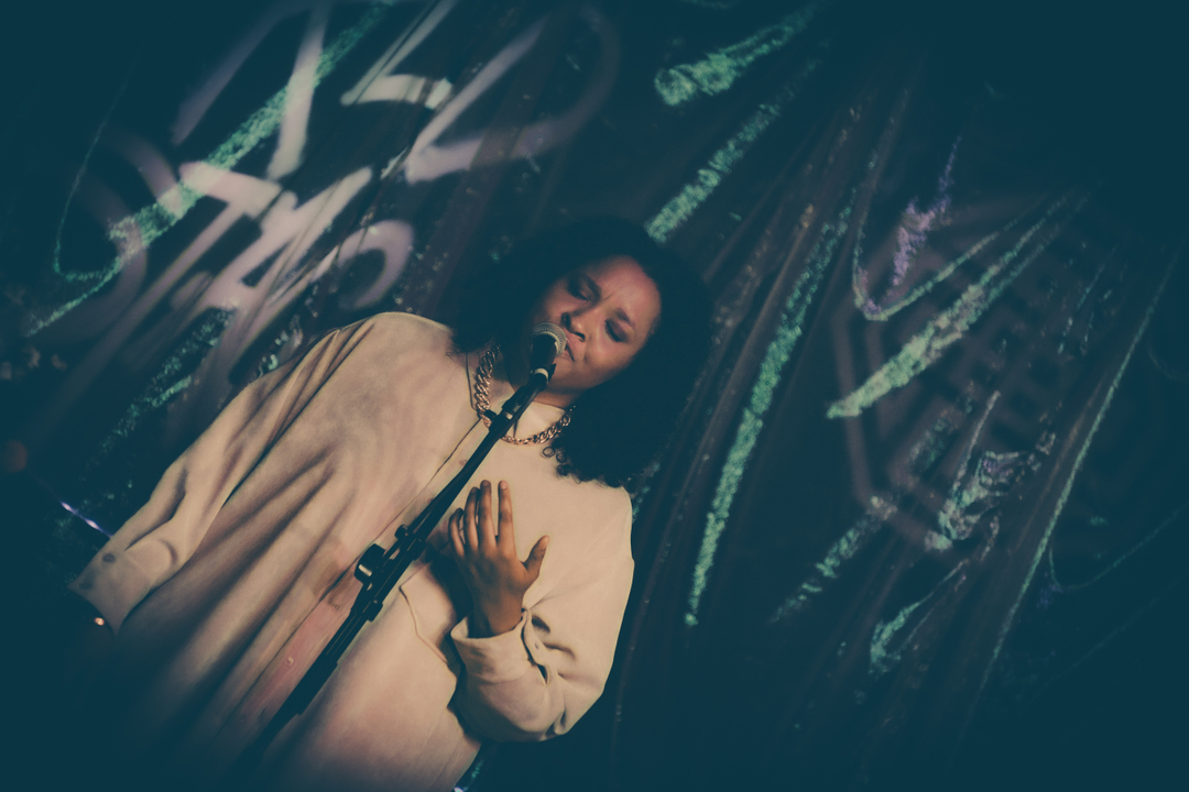 #QUEENSFEST2020 tweet media