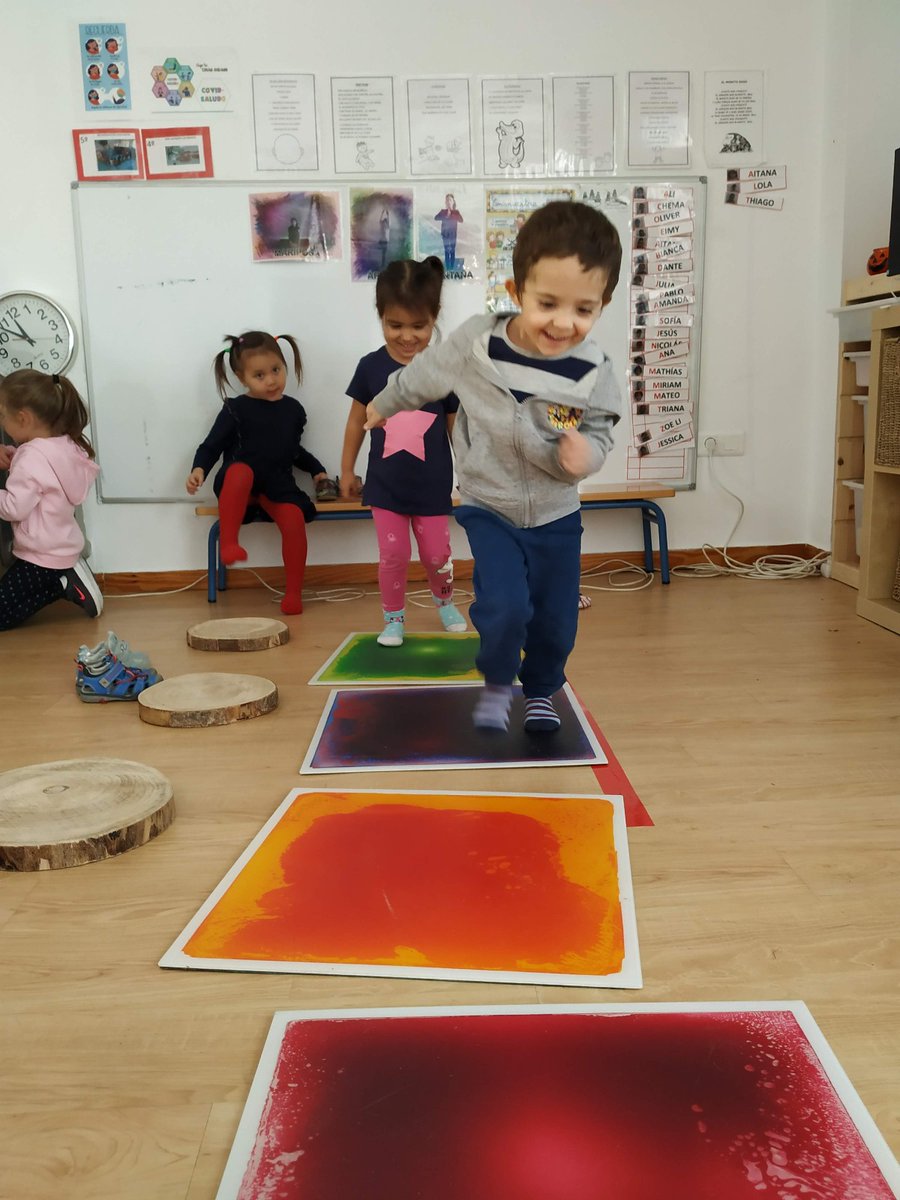 ceipmzambrano's tweet photo. 💞Momentos para reir, crear, saltar, experimentar, descubrir, jugar juntos, disfrutar...la magia que tiene lugar en el ambiente.💫 https://t.co/US2RbmS1ZQ