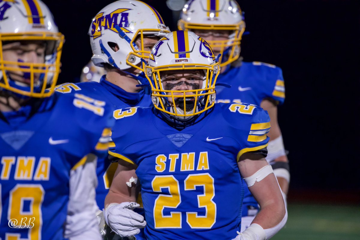 734_visuals's tweet photo. I know I’m late to the party but here are my four favorites of @StmaFB’s win over Centennial! https://t.co/qJetxSZ6EJ