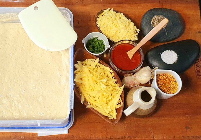 Fixing to make Murtabak..
#friedfilledbread #brunch #simple #deliciouscooking #lunchideas #foodblogger #love #RecipeOfTheDay #brunchideas #food
