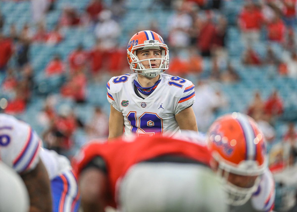 GatorsFB's tweet photo. It's good! @McPherson_Evan 

Gators up 44 to 28.

#GoGators🐊 https://t.co/M1Rfq8ktAm